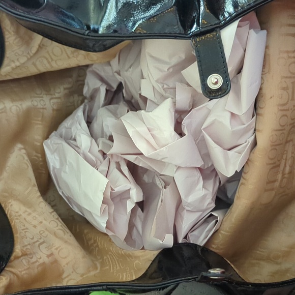 Large Black Nicole Pusrse - Picture 4 of 4